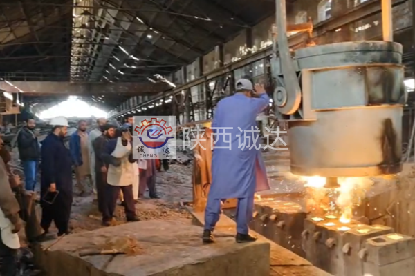 巴基斯坦炼钢5吨炼钢电弧炉顺利生产
