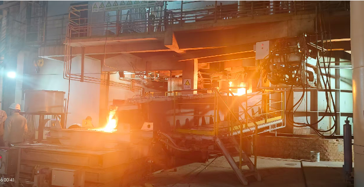 世界首台套炉渣干法粒化保温缓冲电炉在安阳顺利投产 引领行业绿色转型